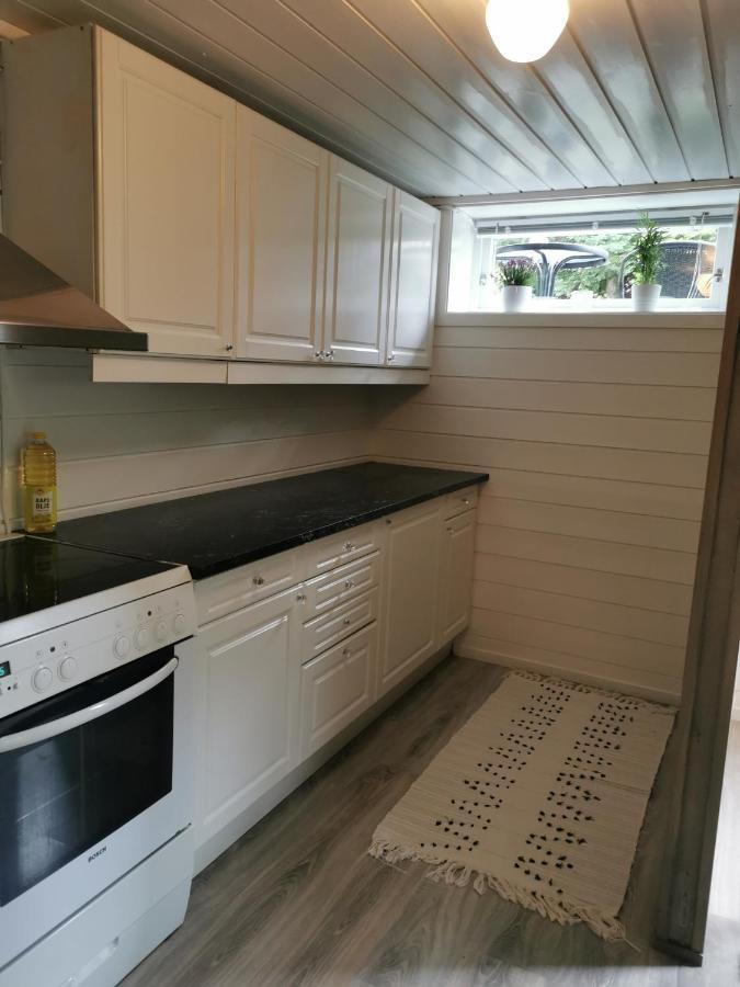 Hybel I Naerheten Av Dyreparken/hamresanden * Kristiansand